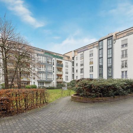 Eindrucksvolle Zwei-Zimmer-Wohnung Mit Balkon Und Grosser Kueche Лейпциг Экстерьер фото