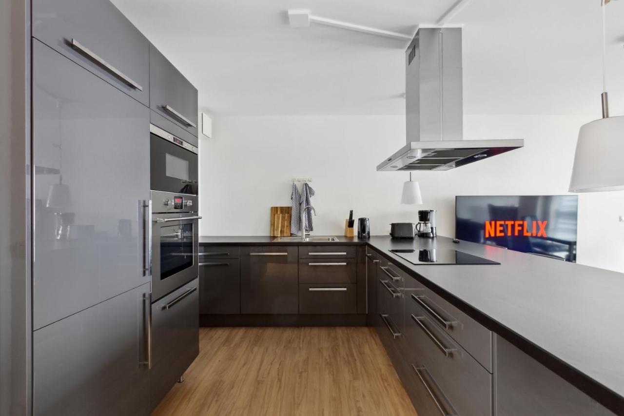 Eindrucksvolle Zwei-Zimmer-Wohnung Mit Balkon Und Grosser Kueche Лейпциг Экстерьер фото